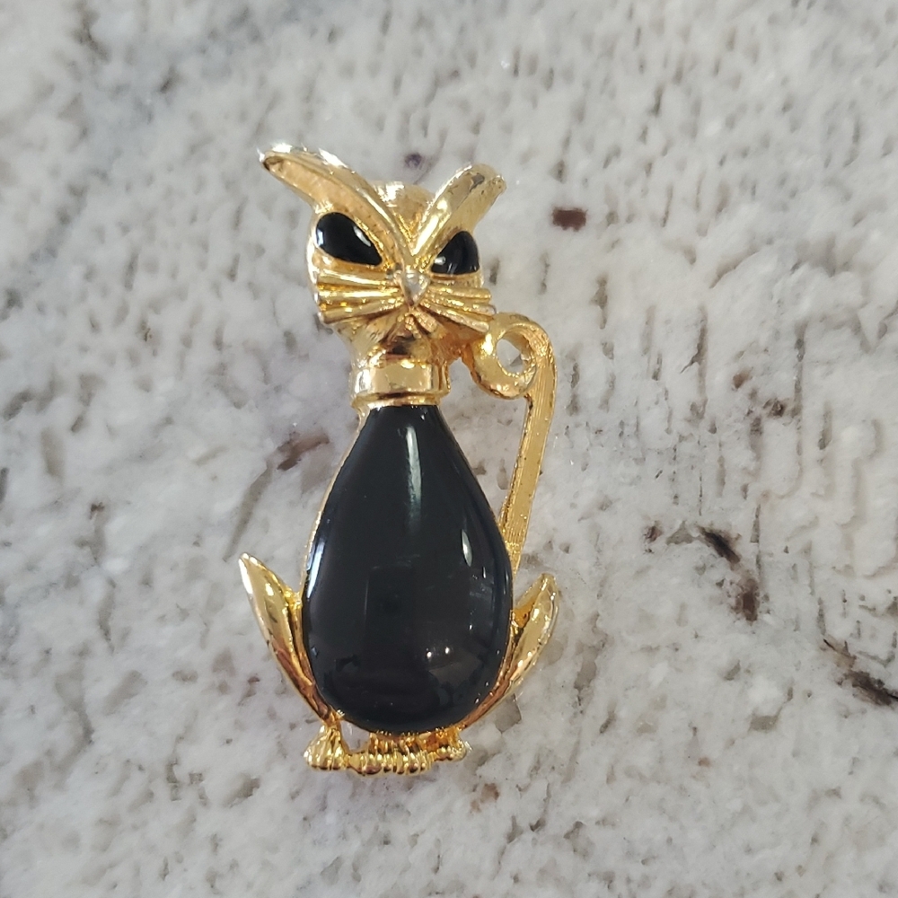 Vintage Mid Century Modern Black Enamel Cat Brooch